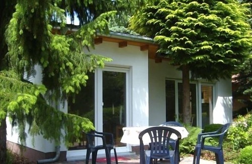 Caputh Apartment | Massives Sommerhaus 60 qm mit Terrasse, 1 Schlafzimmer für Max. 3 Personen
