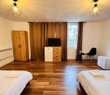 Vadu Crisului House | Master Adventure Guest House