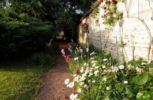 Saint-Martin-de-Lixy House | Master house at the heart of Burgundy