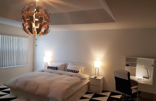 Sunrise House | Master Luxury Room