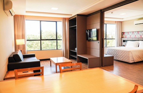 Foz do Iguacu Hotel | Master Suite Comfort | Elegant Escape Surrounded by Green & Wellness