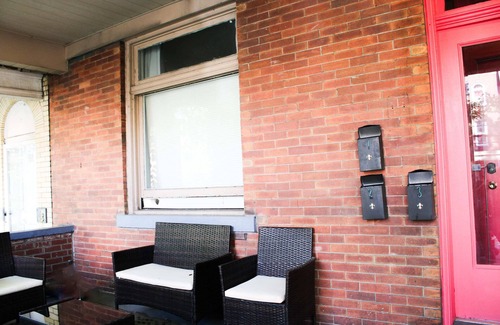 Bloomfield Apartment | Mathilda Street Trio - The Lodge with King Bed