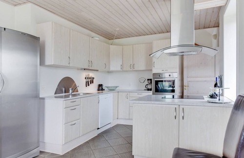 Nørre Lyngvig House | "Matthias" - 400m to the fjord by Interhome