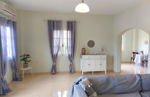 Vathy House | Matzarata Maisonette