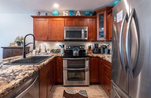 Kihei Condo | Maui Kamaole #J-110 Beach Themed, Full AC. Walk to beach everyday!