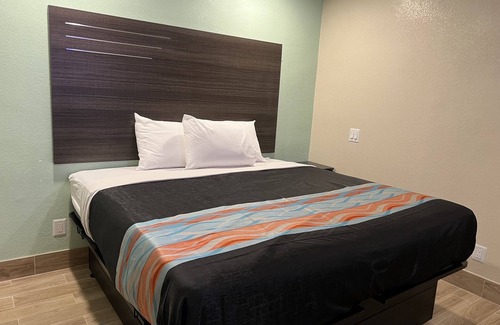 Indio Hotel | Mauna Loa Motel