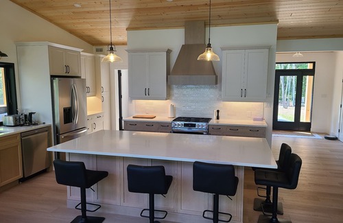 Madawaska Valley Cottage | Maverick Pines Lakehouse