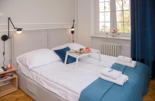 Old Town Apartment | Maya's Flats & Resorts 64 - 3 Rooms Apartment On Chlebnicka Street Old Town Gdask