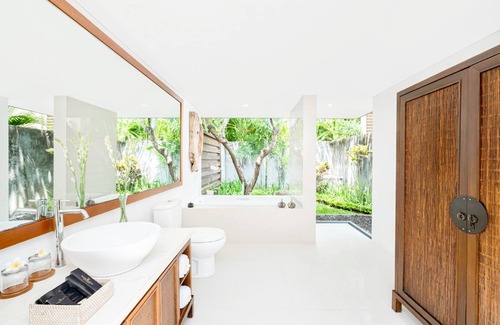 Petitenget Hotel | Mayaloka Villas Seminyak
