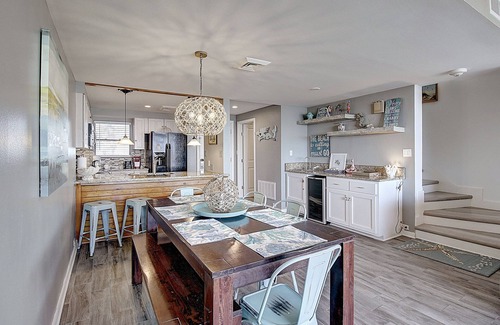 Port Aransas Condo | Mayan Princess 314 | Panoramic Ocean-Pool Views