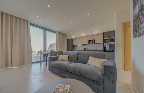 St. Andrew's Apartment | Mayfair by Premier Suites MT