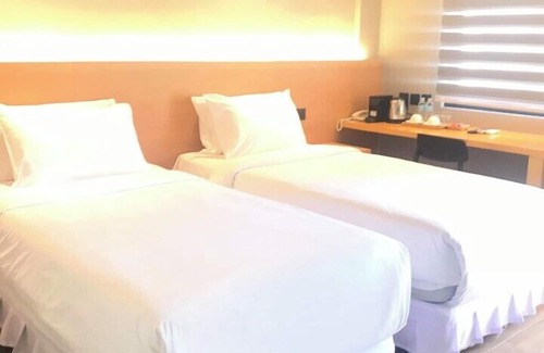 Panglao Hotel | Mayfair Resort