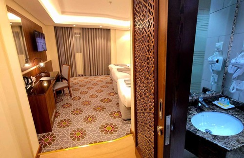 Medina Hotel | Maysan Rehab AL Mysk