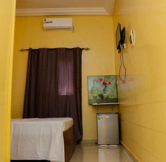 Thies Bed & Breakfast | Mbin Songho Ndiaganiao