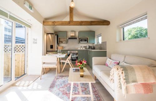 Brampton House | Meadow View, Brampton