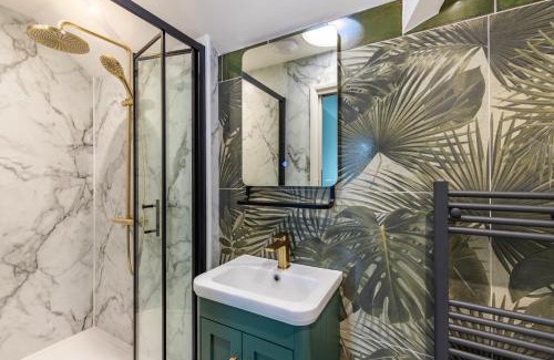 Norwich House | Meadow View Cottage By Leap Escapes