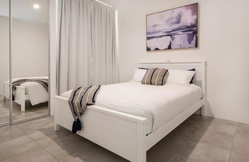 Dunsborough House | Meadows