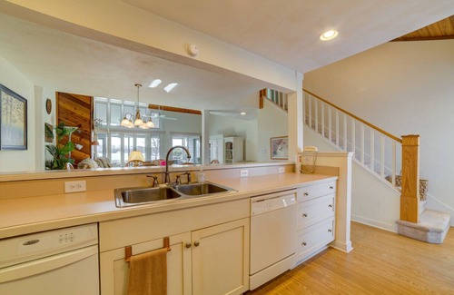 North Shore Villa | Meadows - Townhome in Bernard`s Landing with all the amenities to enjoy!