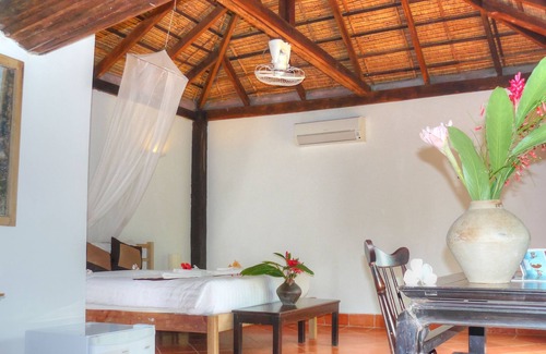 Krong Kaeb Hotel | Mealea Resort