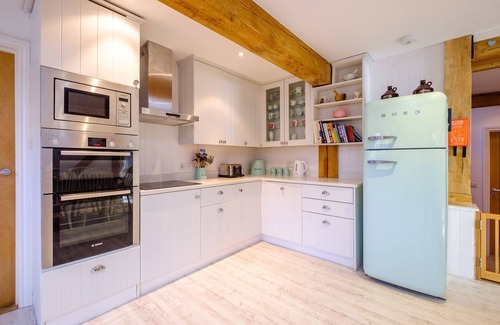 Thorpeness Apartment | Meare House - sleeps 10 guests in 4 bedrooms