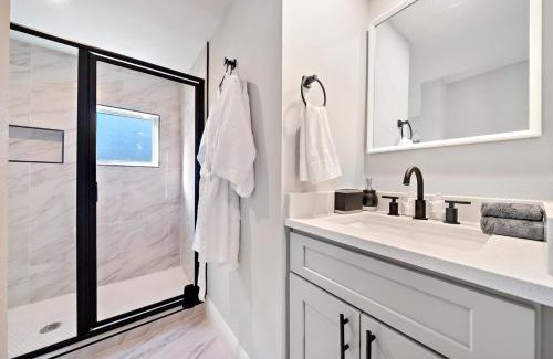 MacGregor Apartment | Med Center Studio Near Museums Fire Pit Wifi Bbq