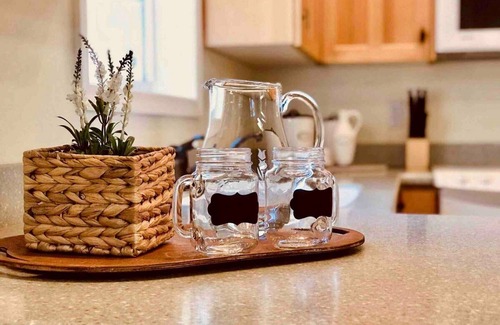 Medford Apartment | Medford Home and 2 Condos With Pool and Hot tub