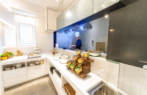 Guangzhou Central Business District Hotel | Mehood Lestie International Hotel Linhexi Guangzhou East Railway Branch - Free Shuttle Bus to Canton Fair Complex During Canton Fair Period