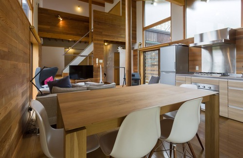 Kutchan Cottage | Mei Mei Zono - Contemporary Cottage in Hanazono - Niseko