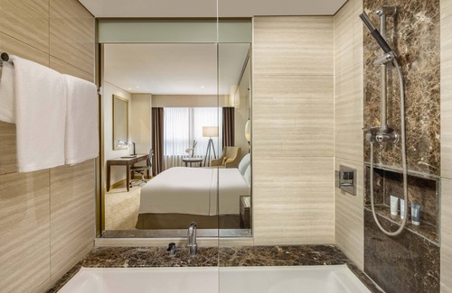 Hoan Kiem Hotel | Melia Hanoi