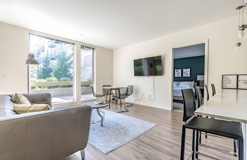 Mercer Island Apartment | Mercer Island 2BR #2| Great Location | Sophari
