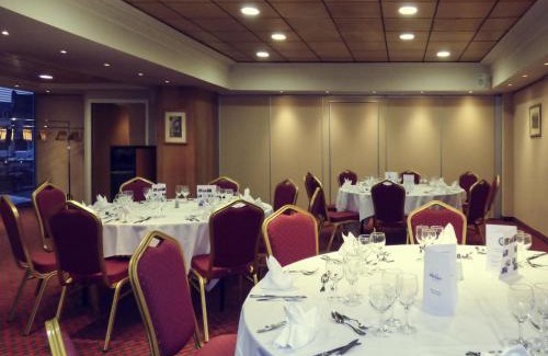 Abbeville Hotel | Mercure Abbeville Centre – Porte de La Baie de Somme