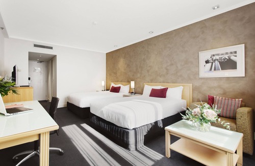 Melbourne Hotel | Mercure Melbourne Albert Park
