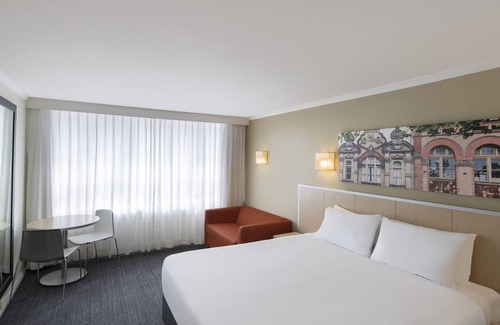 Newcastle West Hotel | Mercure Newcastle