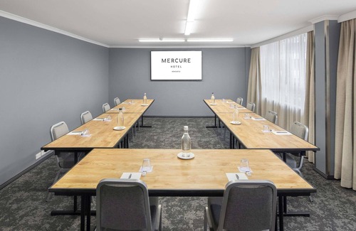 Newcastle West Hotel | Mercure Newcastle
