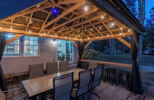 Meredith House | Meredith Bay Retreat