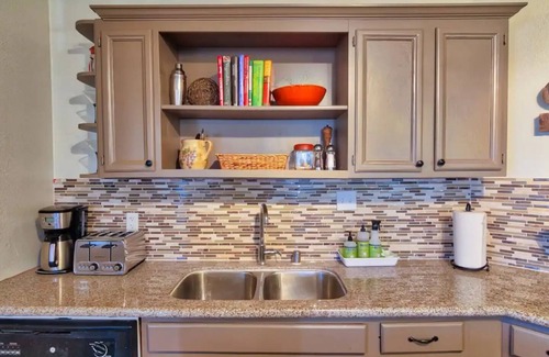 Wonder Valley House | MESA SILVERADO Desert Hideaway with Outdoor Spa & Amazing Views Near JTNP