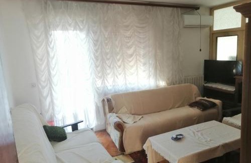 Brinje Villa | MetPK1