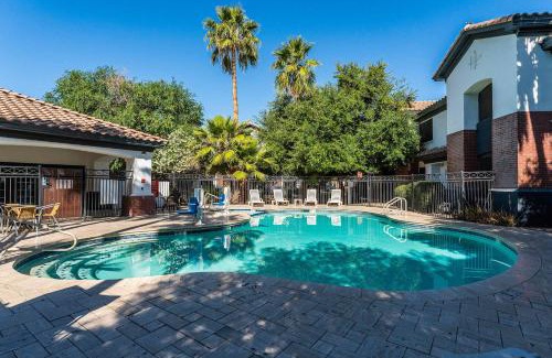Chandler Apartment | Metro Chandler Extended Stays - 1 Bedroom