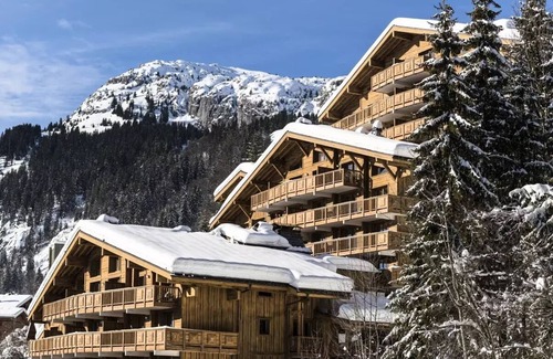 Le Grand-Bornand Apartment | MGM Hotels & Residences - Residence Le Roc des Tours * - 4 Room Apartment 8 People Prestige Mountain View