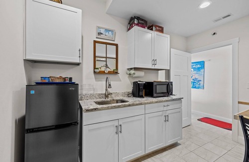 Harkers Island Apartment | Mi Faro Unit B in Harkers Island, NC