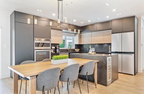 Cutler Bay House | Miami Paradise - Heated Pool, Playground, Foosball Table