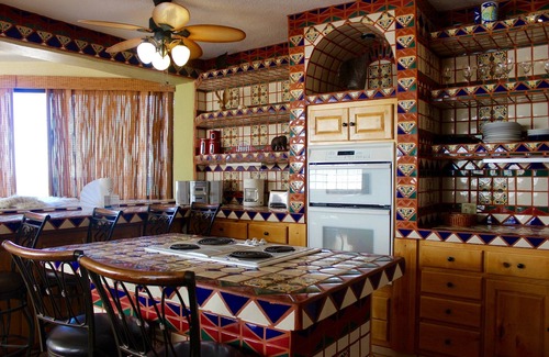 Centro Apartment | Mid-century Ocean View Apartment