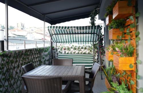 Ortakoy Apartment | Middle Village