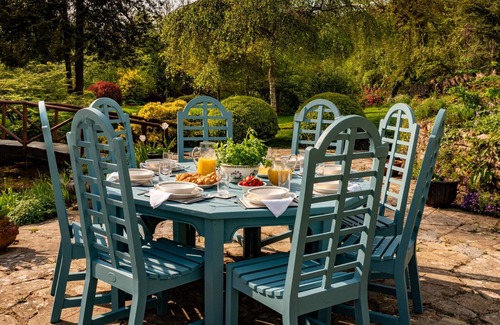 Bourton Apartment | Midsummer Mill - Five Bedroom Apartment, Sleeps 8