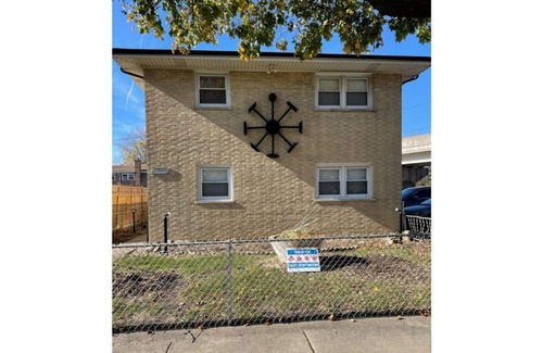 West Elsdon Apartment | Midway Airport Cozy Home