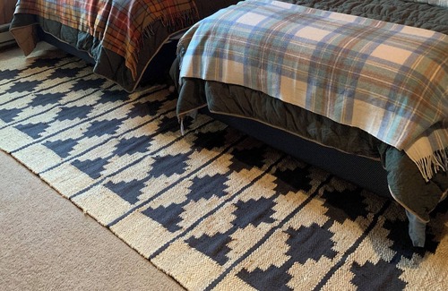 Midway Cabin | Midway Treehouse Cabin