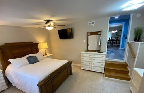 Milton House | Mil House in Downtown Milton!