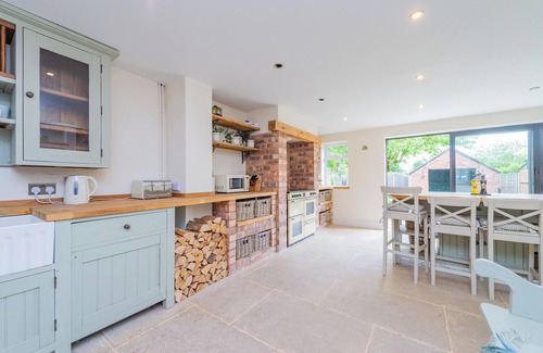 Shrewsbury Apartment | Mill Cottages Shrewsbury With Hot Tub