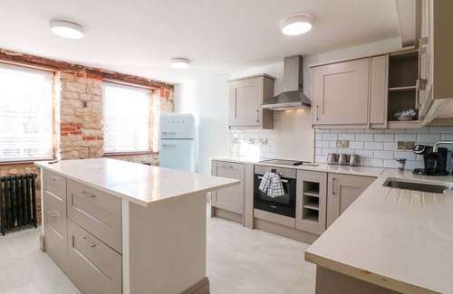 Mansfield Cottage | MILL VIEW DUPLEX, pet friendly, character holiday cottage in Cuckney