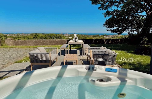 Amlwch House | Millbank Estate: Unique Coastal Retreat